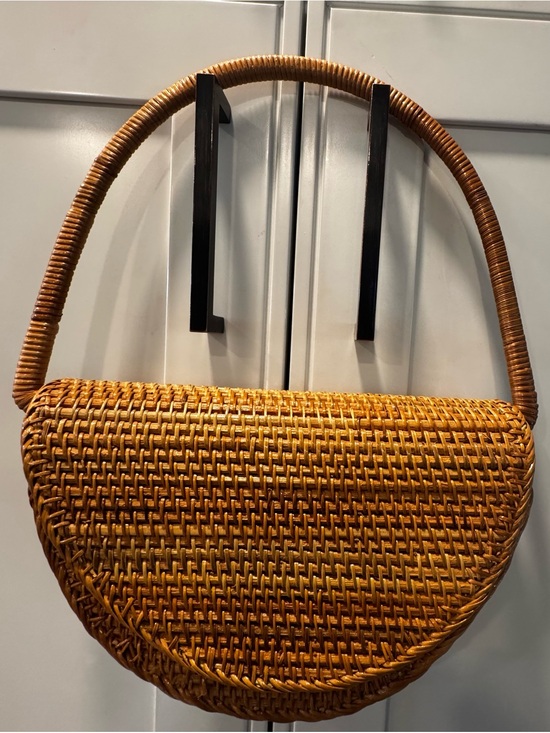 cult gaia Handbags - CULT GAIA Ryka Rattan Ark Handbag Purse